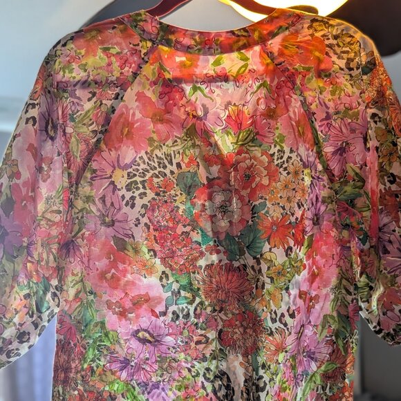 Johnny Was shorts and Top outfit - new without tags - size M - Picture 2 of 5